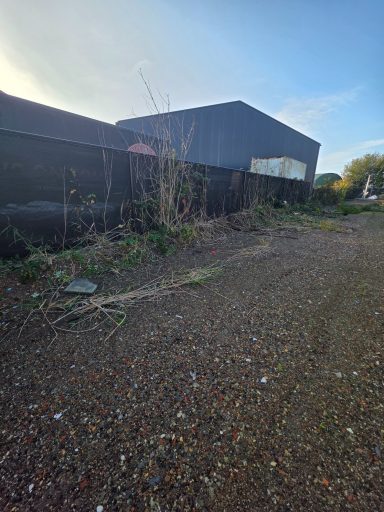 Hekwerk schoonmaken en onderhoud uitvoeren in Wouw